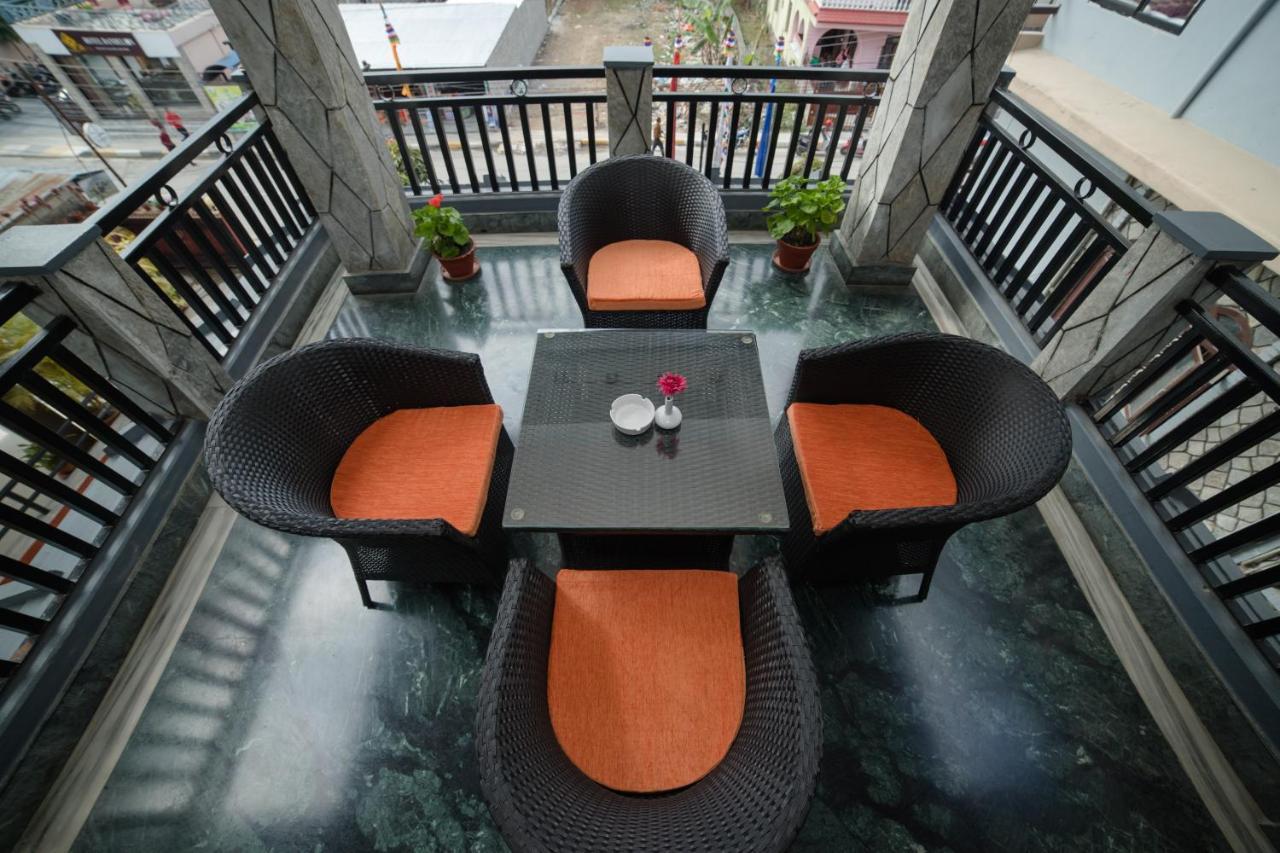 Hotel Panorama Pokhara Exterior foto